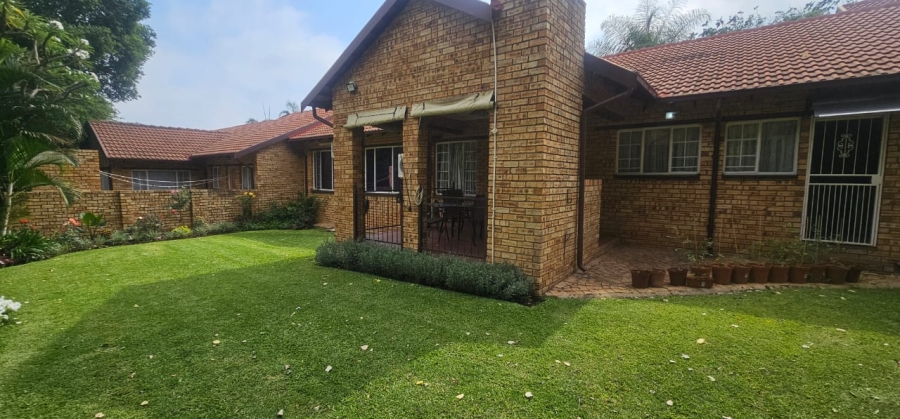 3 Bedroom Property for Sale in Safari Gardens North West